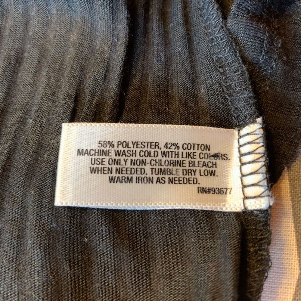 Sheer Ribbed Top With Puffed Sleeves - Picture 5 of 6